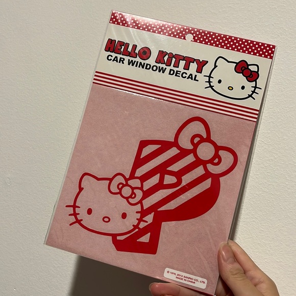 Hello Kitty Letter “P” Car Window Decal - Picture 9 of 9
